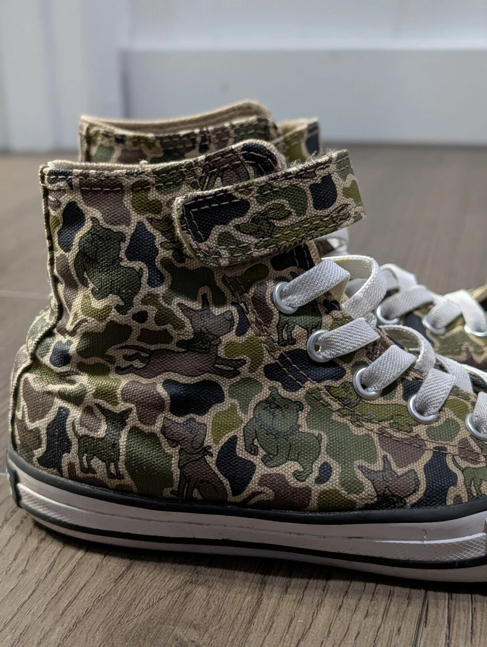 Converse Kids Chuck Taylor All Star Dog Print Duck Camo High Tops